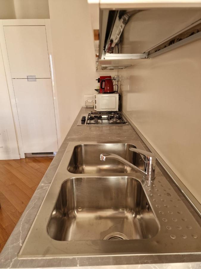 Apartamento Vittoria Al Lago Desenzano del Garda Exterior foto